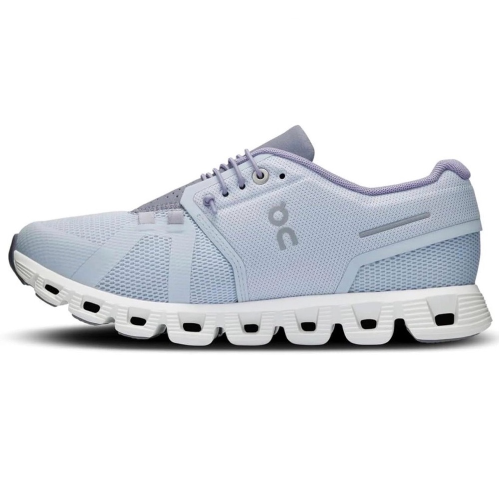 On Running Cloud 5 Sneakers